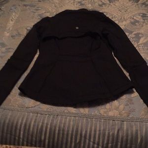 Gently used lululemon sweat shirt